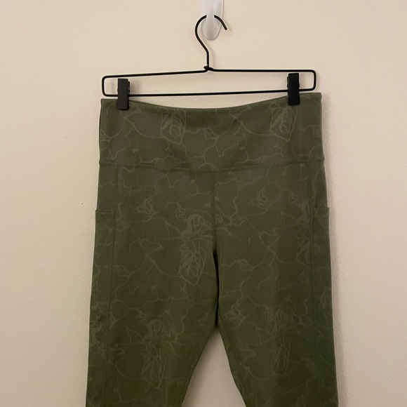 Zyia Active Green Swirl Light n Tight Leggings Patterned Workout Tights Size 12 - Picture 8 of 8